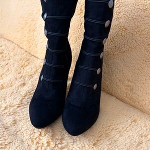 Rialto Black Buttoned Heeled Boots